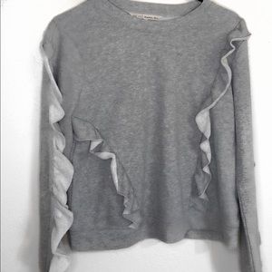 You can never go wrong with grey😘